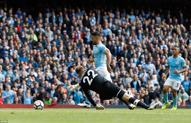 Aguero là người mở đầu cho chiến thắng của Man City. (Nguồn: PA)