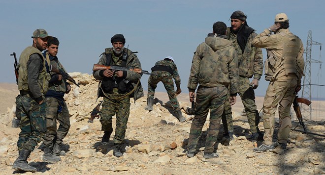 Quân đội Syria bao vây thị trấn Al-Qaryatayn bị IS tái chiếm