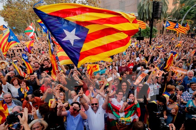 Tây Ban Nha: Tòa hiến pháp hủy tuyên bố độc lập của Catalonia