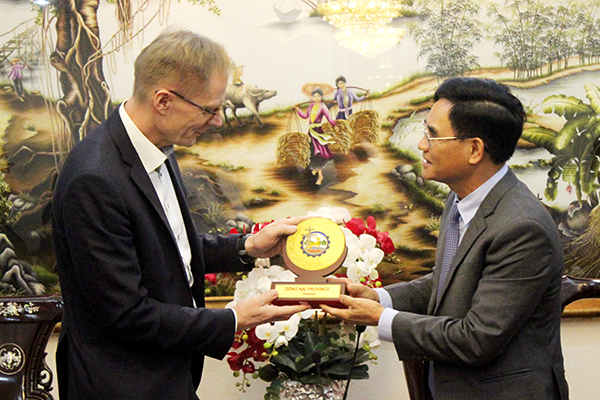 Finnish enterprises study investment environment in Dong Nai