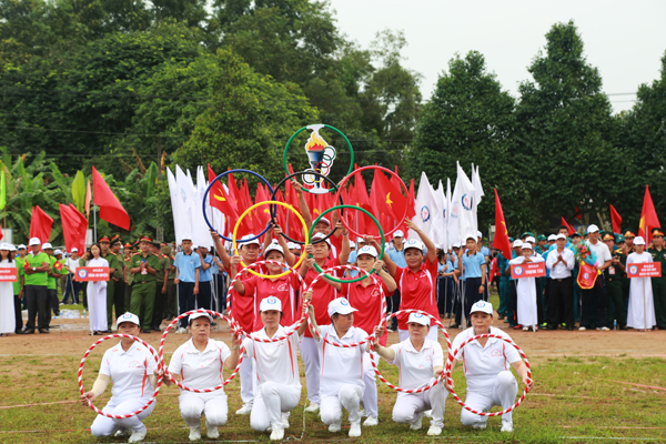 Dinh Quan district Sports Festival kicks off