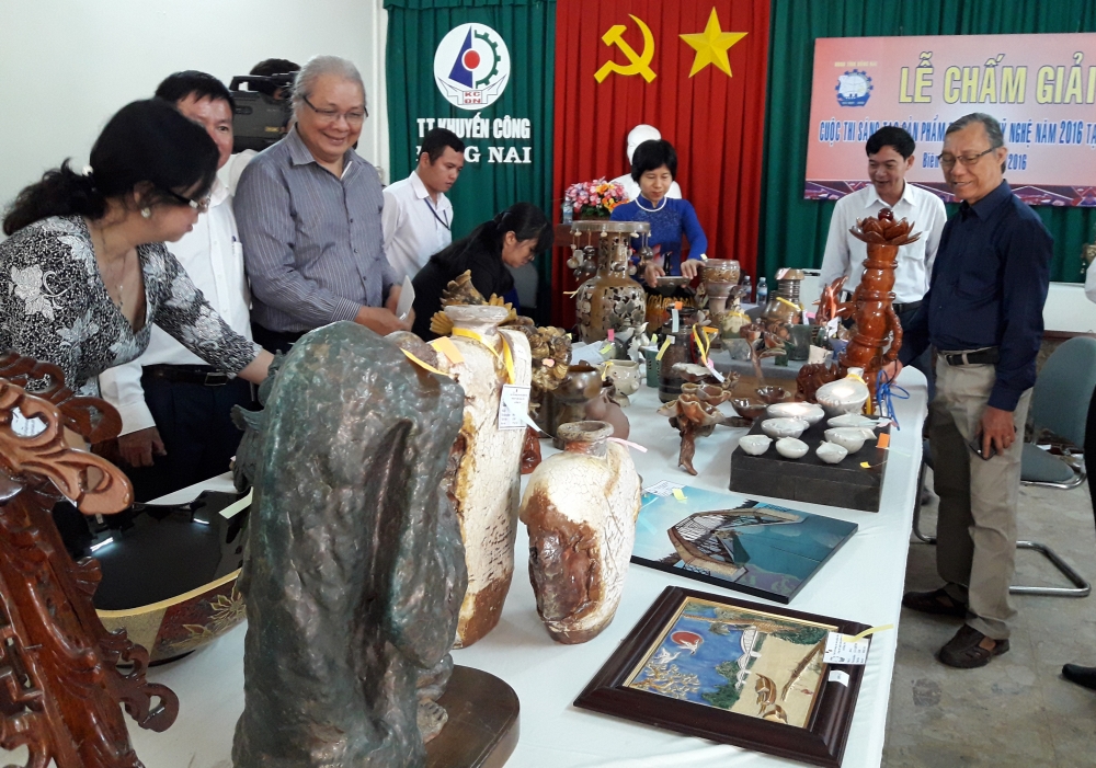 Dong Nai strives to revive and develop its handicrafts