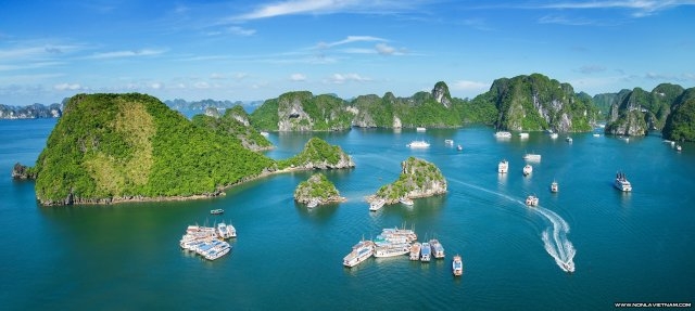 Cruise visit on Ha Long Bay. Photo: Lead Travel