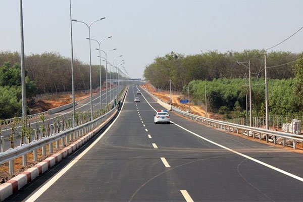 A section of the HCMC-Long Thanh-Dau Giay Expressway - PHOTO: ANH QUAN