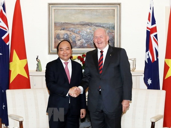 Prime Minister of Vietnam Nguyen Xuan Phuc (L) meets with Governor-General of Australia Peter Cosgrove in Canberra on March 15