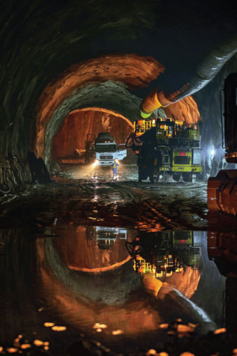 Second prize goes to to Bui Quoc Si with a stunning photo of subterranean reflection taken at Ca Pass