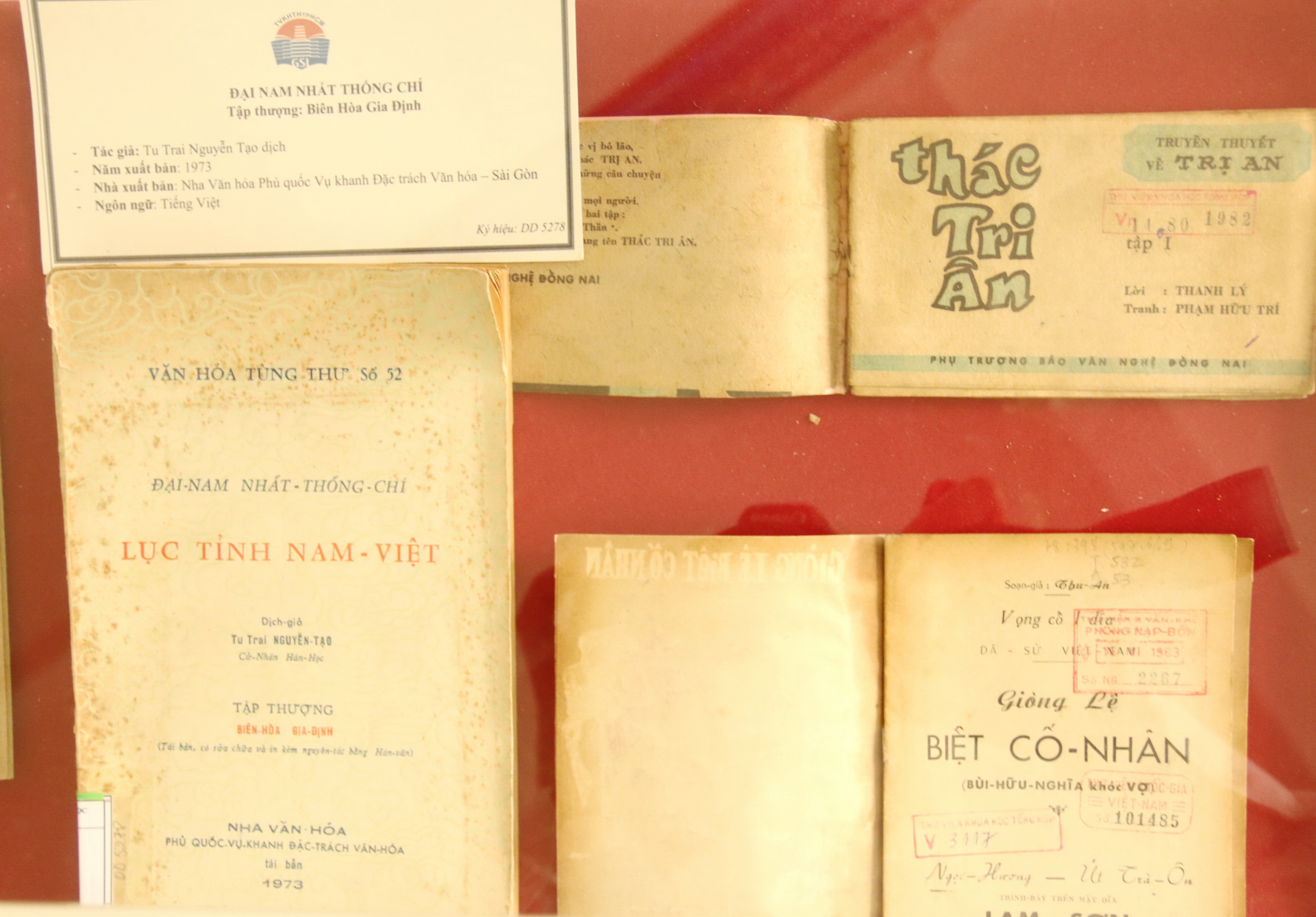 Exhibition on rare books and documents opens