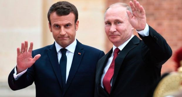 Tổng thống Nga Vladimir Putin và người đồng cấp Pháp Emmanuel Macron. (Nguồn: AFP)