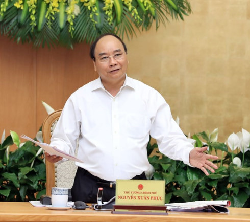 Prime Minister Nguyen Xuan Phuc speaks at the Government’s meeting on May 3