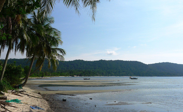   The beautiful beach in Rach Vem floating village in Ganh Dau commune.