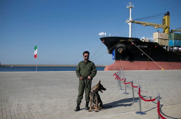 Các lệnh trừng phạt Iran đe dọa chiến lược của Mỹ tại Afghanistan