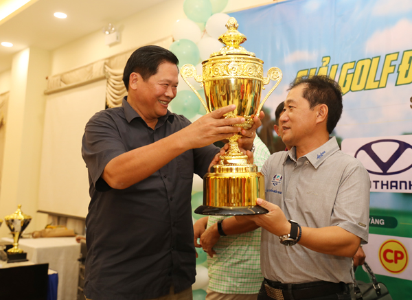 Andrew Hung Pham wins Dong Nai open golf tourney