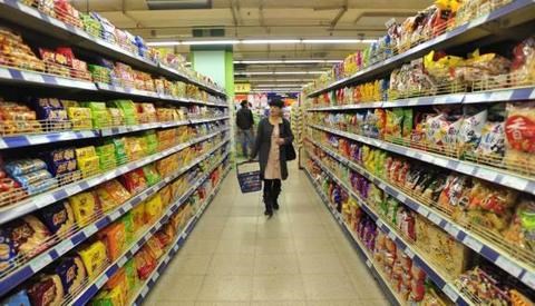 There will be new rules and methods of collecting information and reporting market prices of some domestic goods and services. (Photo: Foody.vn)