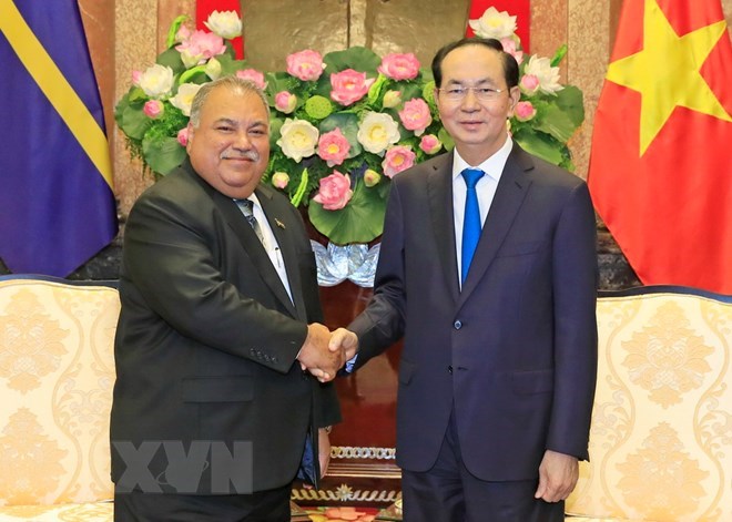 President Tran Dai Quang meets Nauru President