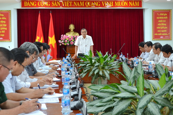 Cán bộ làm việc không có trách nhiệm thì phải kiên quyết thay