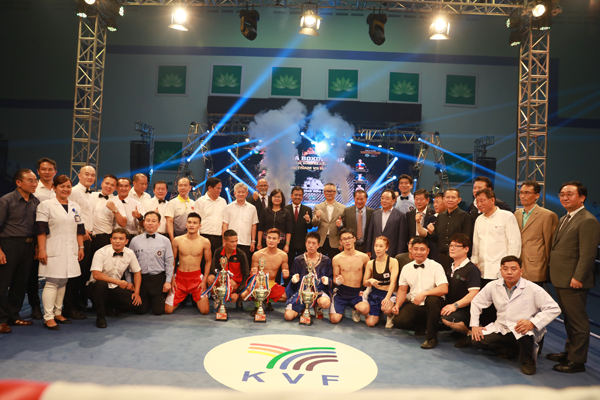 VN beats RoK boxers in friendly event in Dong Nai