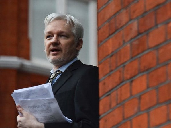 Ecuador sẽ không duy trì quy chế tị nạn cho nhà sáng lập WikiLeaks
