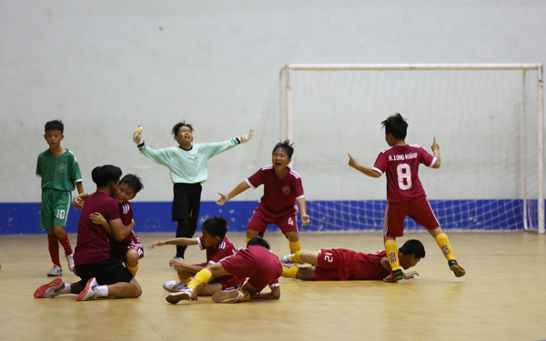 Biên Hòa, Cẩm Mỹ, Thống Nhất và Long Khánh vào bán kết