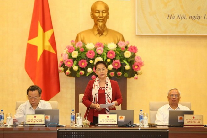 NA Chairwoman Nguyen Thi Kim Ngan speaks at the session.