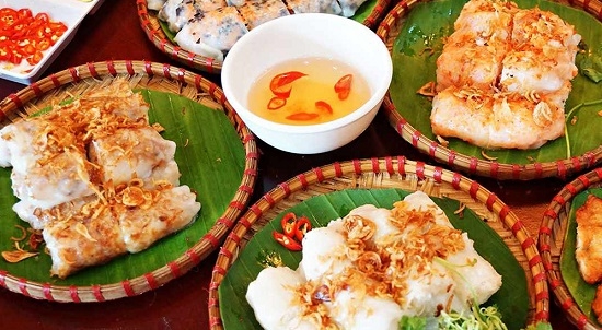 Hanoi food is one of the best experiences you should try when visit to Vietnam.