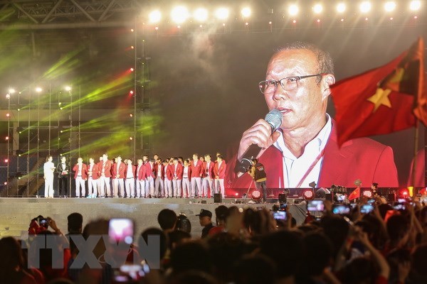 Head coach of the men's Olympic football team Park Hang-seo speaks at the event (Source: VNA)