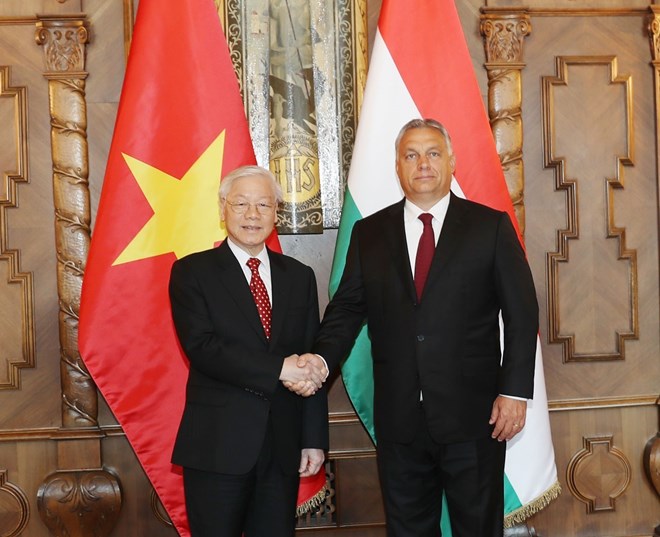 Party General Secretary Nguyen Phu Trong and Hungarian Prime Minister Viktor Orban