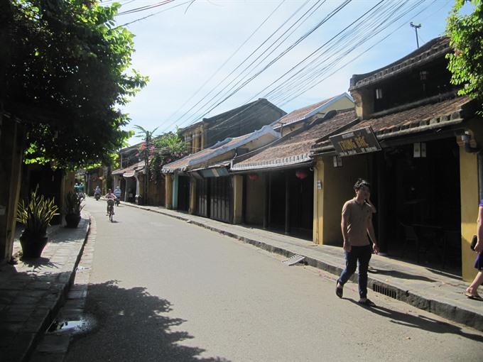 An old street of Hội An is quiet in the morning. The cities of Hội An, Huế and Đà Lạt were presented with ASEAN Clean Tourist Awards. 