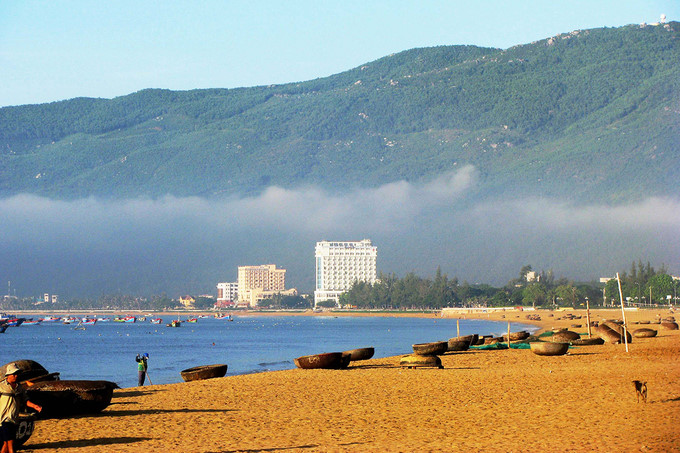   High-end hotel and resorts are located along Quy Nhon beach.