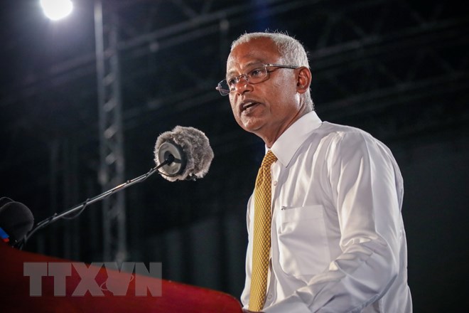 Ứng viên Tổng thống đối lập Ibrahim Mohamed Solih vận động tranh cử tại Male ngày 8-9. (Ảnh: AFP/TTXVN)