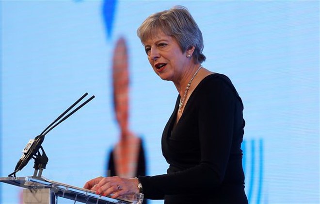 Thủ tướng Anh Theresa May phát biểu tại một sự kiện ở London. (Ảnh: AFP/TTXVN)