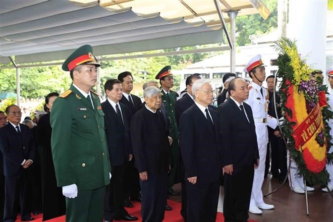  Vietnamese leaders at the funeral.