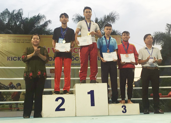 Dong Nai wins gold at national kickboxing champs