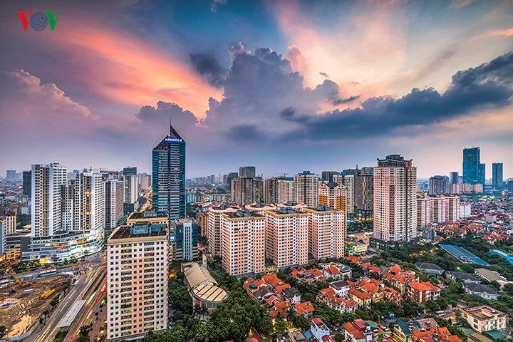 Trung Hoa - Nhan Chinh urban area is considered as the busiest centre of Hanoi. 