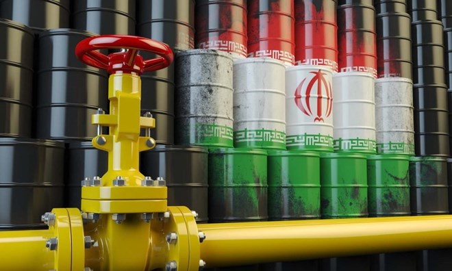 Iran bị ảnh hưởng thế nào khi Mỹ trừng phạt hoạt động xuất khẩu dầu?