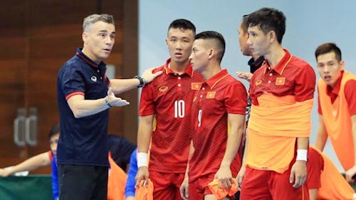 Futsal Việt Nam tập huấn tại Thái Lan trước Giải AFF Cup