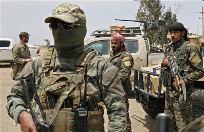 IS đánh bật lực lượng được Mỹ hậu thuẫn khỏi thành trì ở Đông Syria