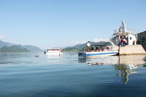 Tourist attractions along Da river