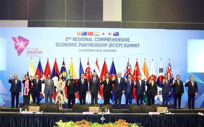  Leaders of RCEP countries pose for a photo on November 14