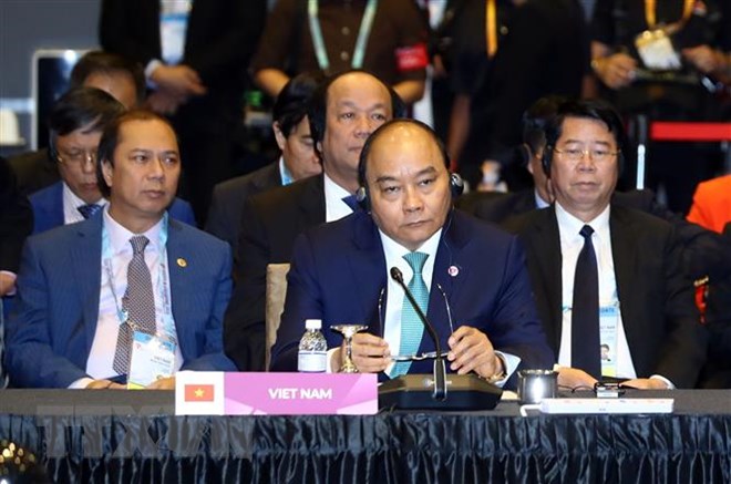 Thủ tướng Nguyễn Xuân Phúc dự Hội nghị Cấp cao ASEAN+3 lần thứ 21