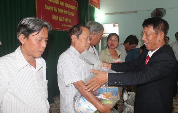 430 gifts for poor households