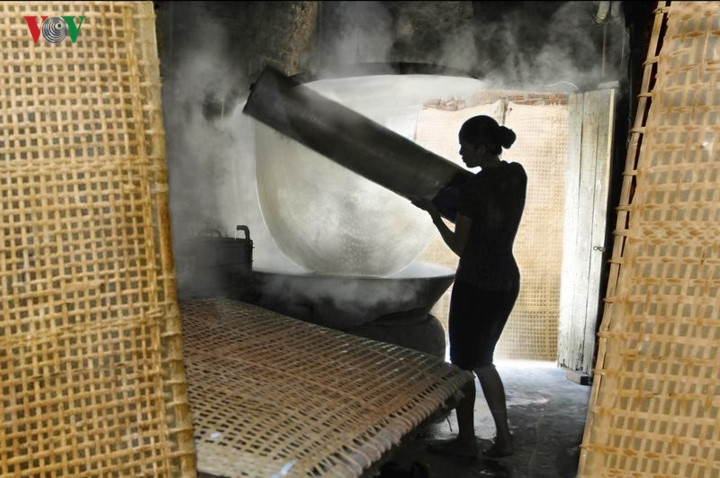 A visit to see vermicelli produced in Cu Da village