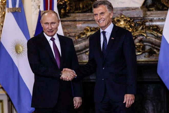 Tổng thống Argentina Mauricio Macri đón và hội đàm với người đồng cấp Nga Vladimir Putin. (Nguồn: lanacion.com.ar)