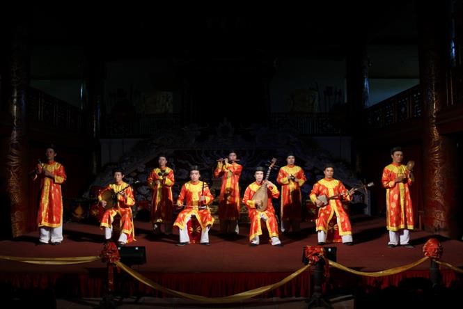 Nha nhac (Hue’s royal court music) represents the first intangible legacy of Vietnam to have been put on the list of oral and intangible heritage of humanity