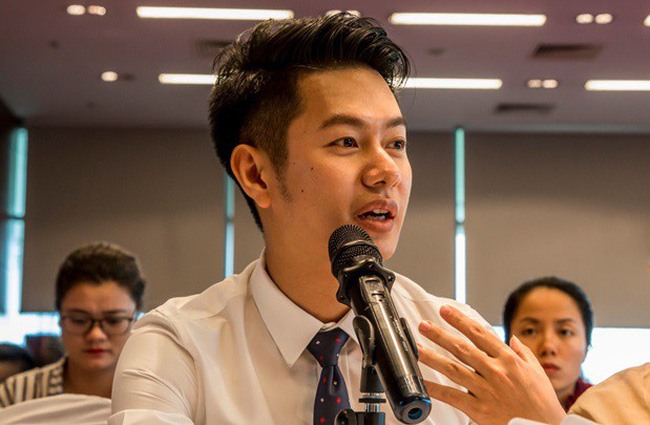 Trinh Nguyen Tuan Anh, founder of King Broker, announces a job fair will be held in Bien Hoa City on December 26. VNS Photo  Read more at http://vietnamnews.vn/society/481891/job-fair-hr-forum-to-be-held-in-bien-hoa-city.html#gXfbduVMTgsa5LA0.99