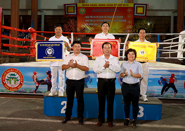 Vinh Cuu wins Dong Nai traditional martial arts tourney