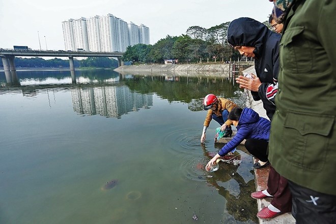 Tet traditions honour Kitchen Gods