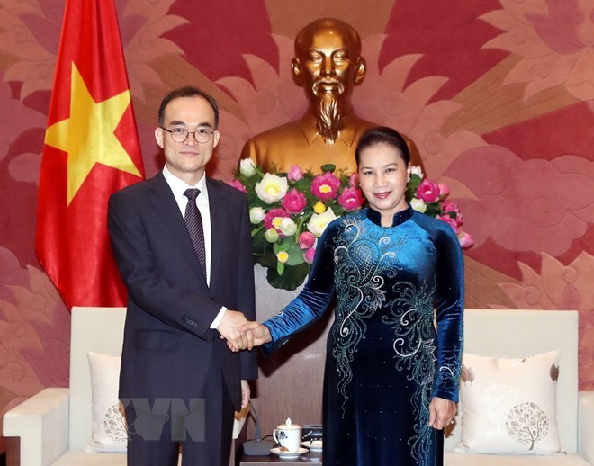 Top legislator receives Korean prosecutor general