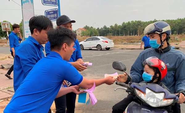 Hỗ trợ 3,5 ngàn vé phà về quê đón Tết