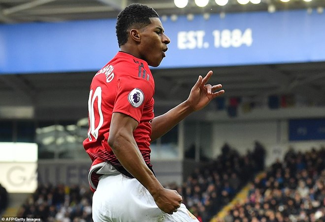 M.U bất bại 10 trận liên tiếp dưới thời Solskjaer, Man City hạ Arsenal