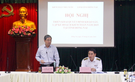 Phó chủ tịch UBND tỉnh Nguyễn Quốc Hùng phát biểu